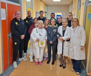 “Regaliamo un sorriso”, la Guardia di Finanza fa visita ai bambini ricoverati