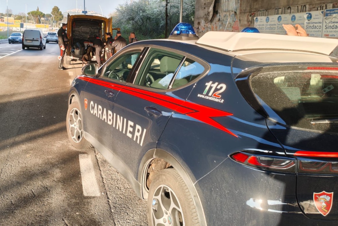 Controlli straordinari contro droga e illegalità