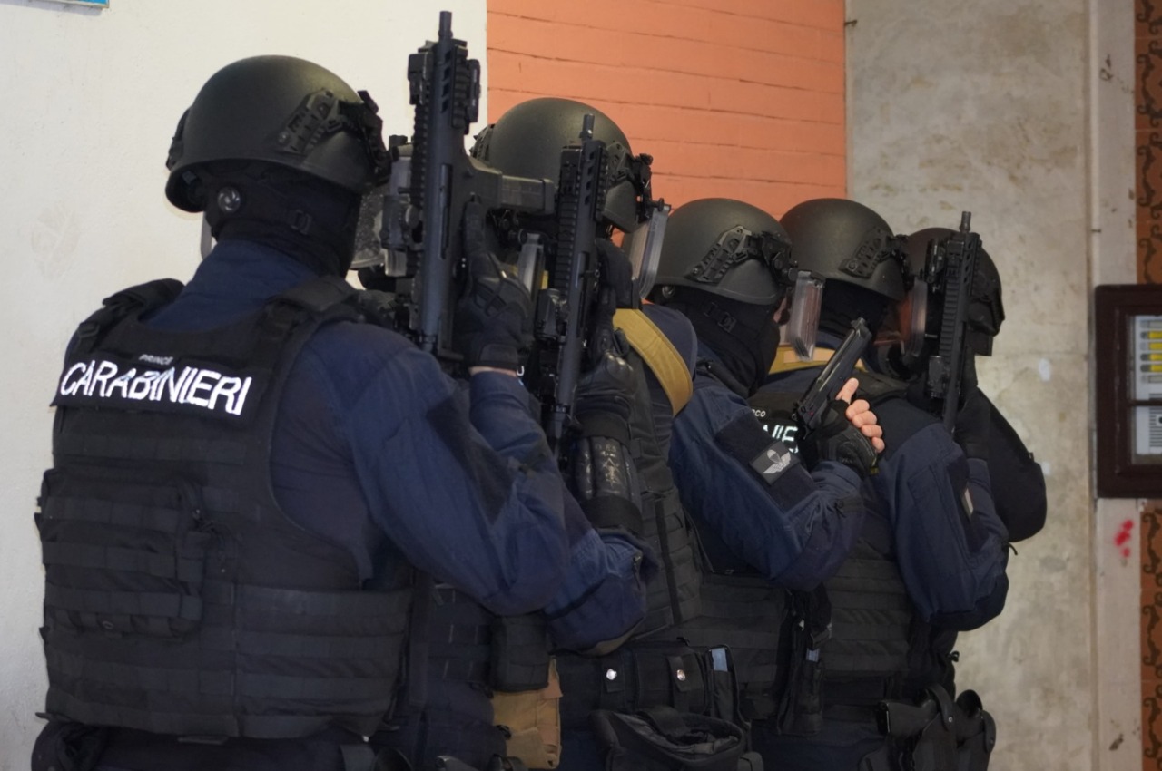 Maxi controllo dei Carabinieri nel territorio di Ostia, 17 arresti e 42 denunce