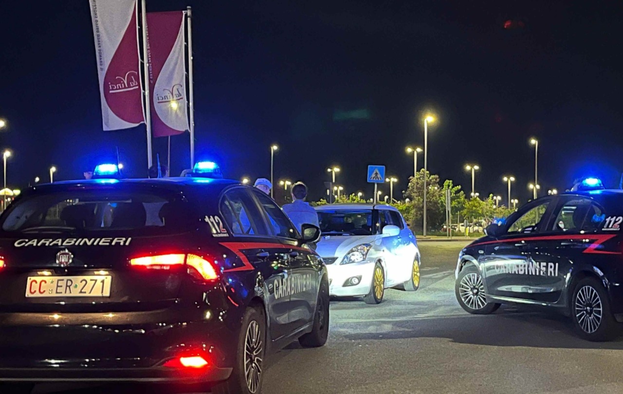 Droga, in manette due persone