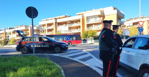 Blitz dei Carabinieri al Trullo, un arresto e due denunce