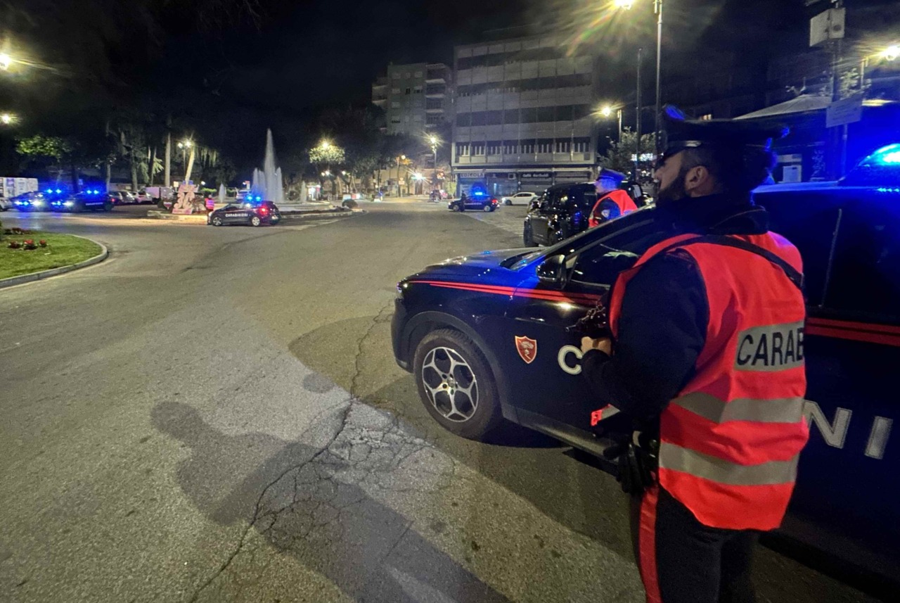 Gambizzato il titolare di una sala scommesse, stava tornando a casa