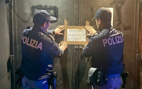 Uscite di emergenza ostruite ed impianti non a norma, chiuso un club