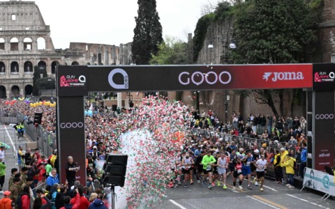 In 36 mila alla maratona, vittoria del Kenia con Rutto e Kibiwot