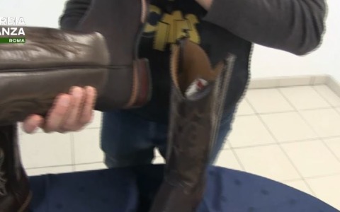 Scoperto all’aeroporto un traffico illegale di pelli di rettile