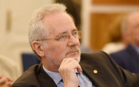 Lazio, al via i buoni servizio 2026: fino a 700 euro al mese per l’assistenza alla non autosufficienza