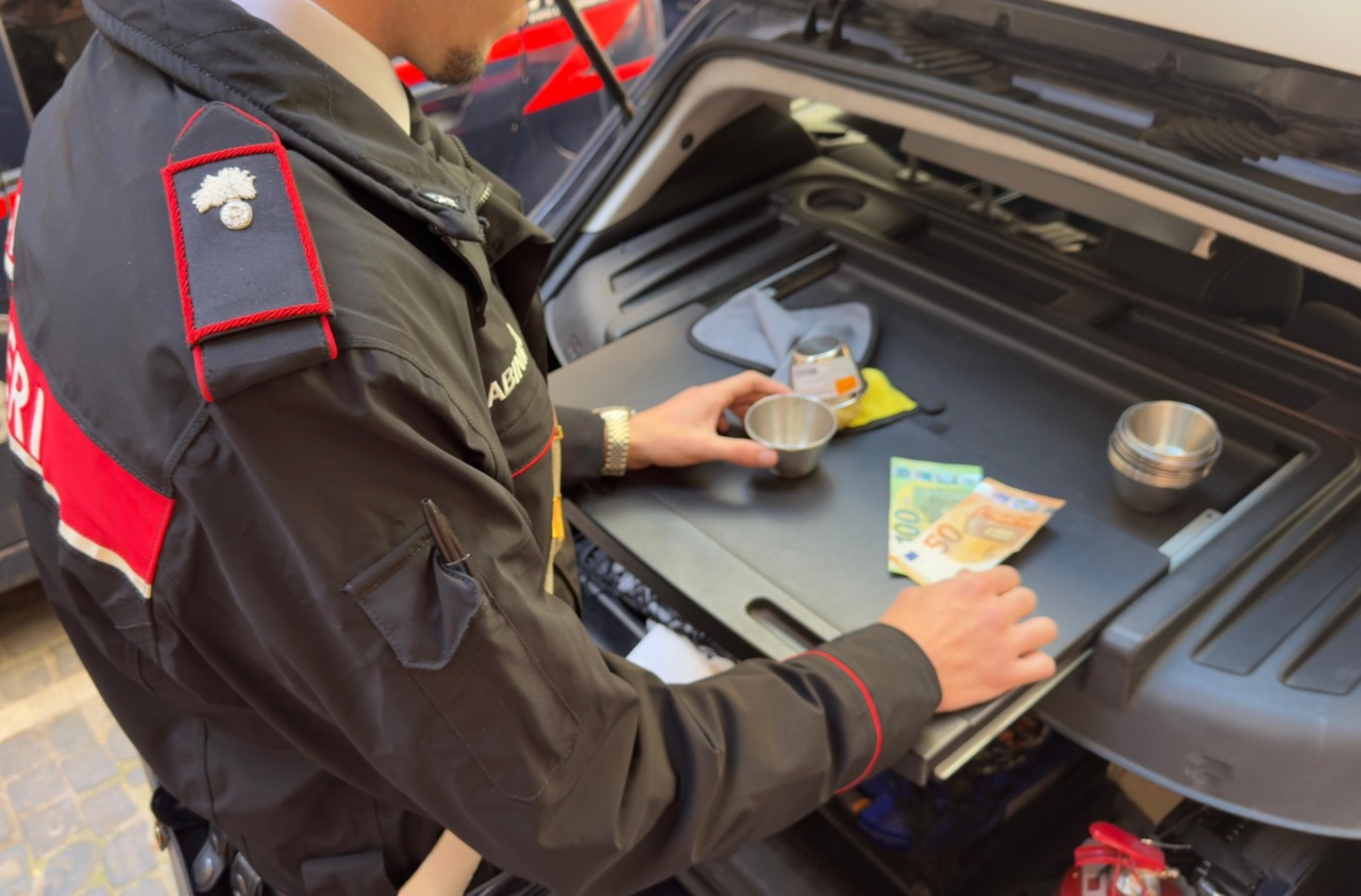 Scacco al “gioco delle tre campanelle”, 8 denunciati dai Carabinieri