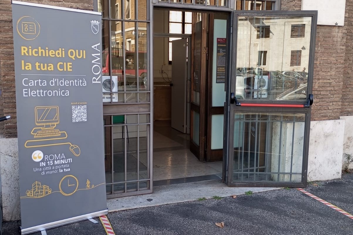 Carta d’identità elettronica: dal 13 aprile potenziato il punto di rilascio di via Petroselli