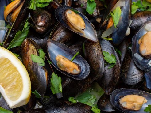 Crollo delle vendite di frutti di mare, l’Unci: “C’è allarmismo, la Regione sostenga gli operatori”