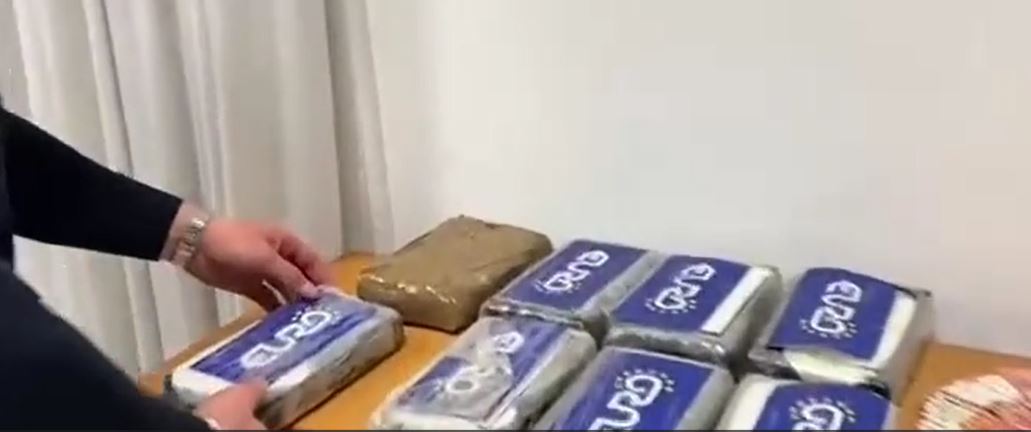 Sequestrati 9 chili di cocaina, arrestato un uomo