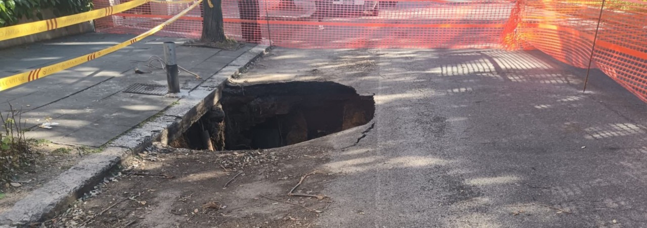 Voragine in via dei Colli Portuensi