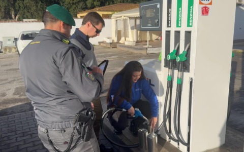 Carburanti, controlli della Guardia di Finanza a Roma. Sequestri e irregolarità