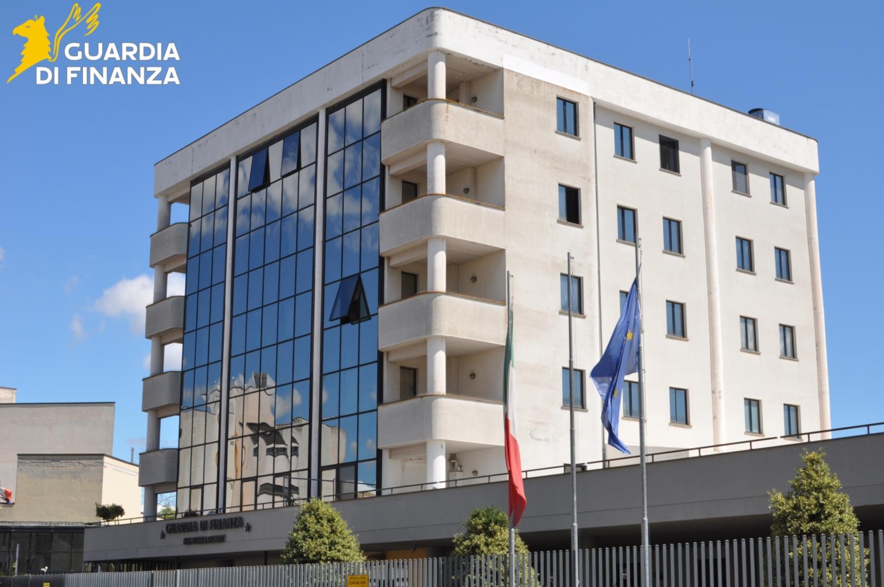 Sequestro su frode fiscale tra auto di lusso e settore immobiliare