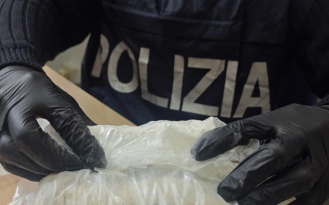 Caveau della droga al Quarticciolo, arrestato un 52enne romano