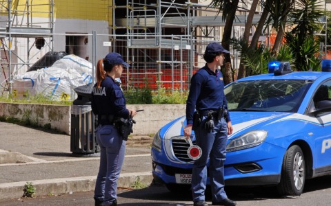 Minore fermato con la pistola negli slip