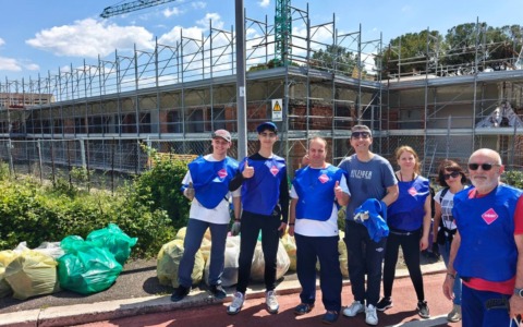 Rifiuti, raccolti 162 chili dai volontari