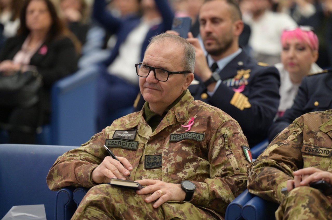 Esercito in campo per la prevenzione alla Race for the Cure