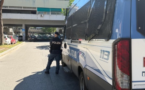 Laurentino 38, sgomberato il centro sociale