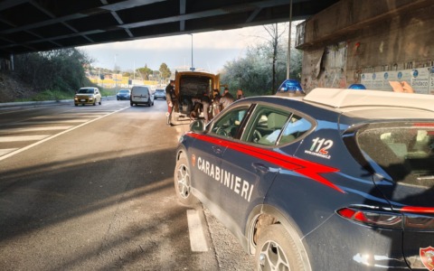Controlli dei carabinieri, arrestati due uomini e una donna