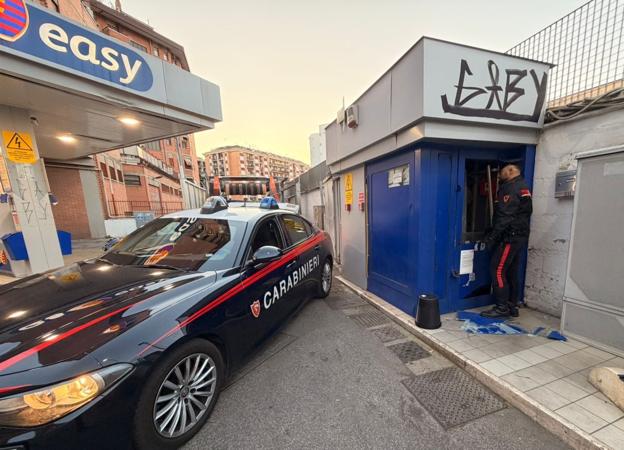 Tentato furto in un’area di servizio al Quadraro, due arresti