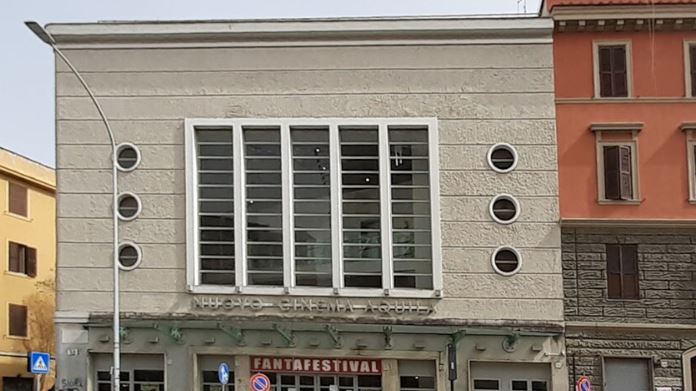 Atto vandalico al Nuovo Cinema Aquila, la solidarietà