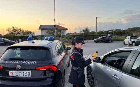 Pasqua e Pasquetta sicure sul litorale romano, controlli dei carabinieri a Ostia e Fregene