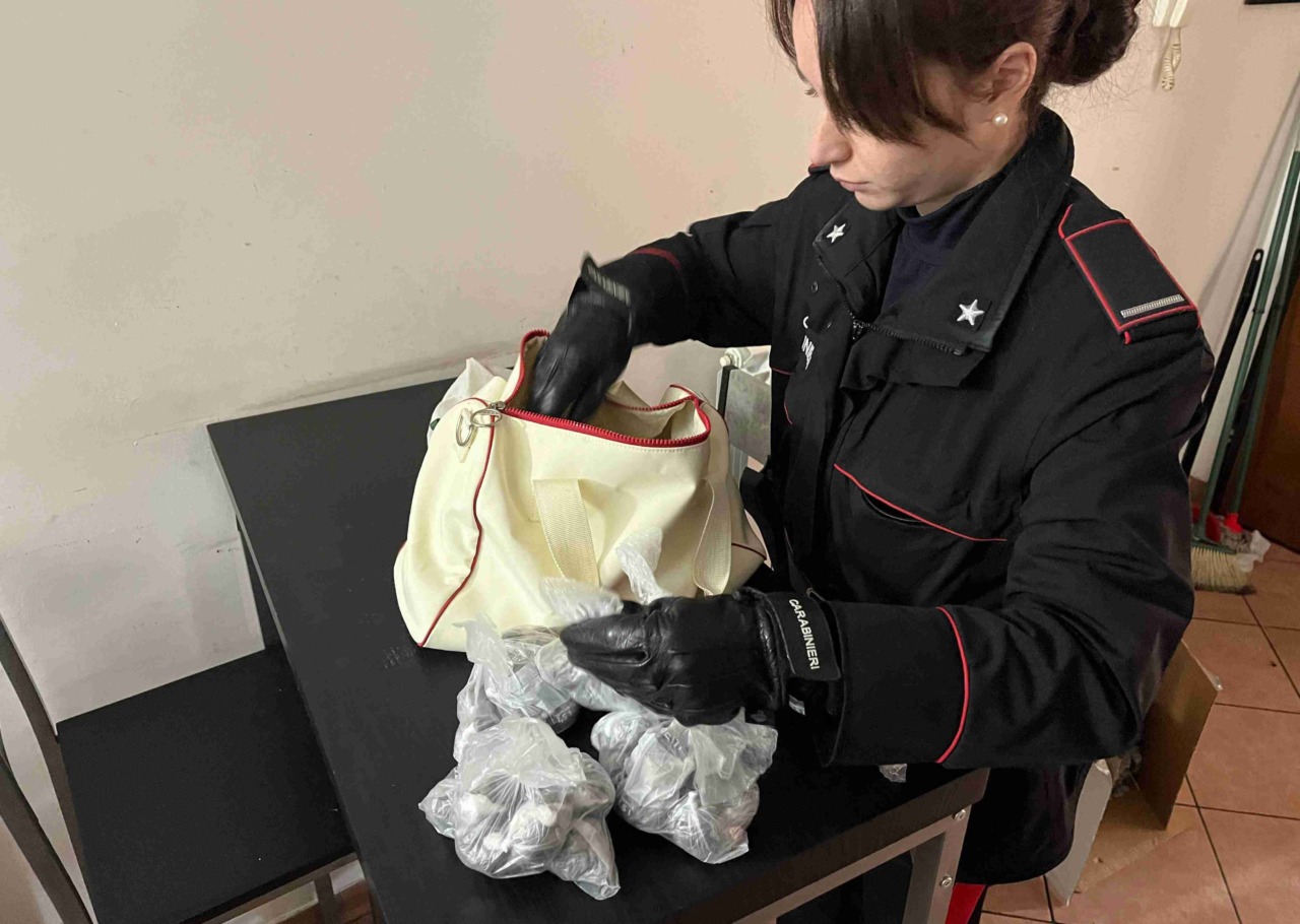 Blitz dei “dei fortini” della droga di Ostia, arresti e sequestri