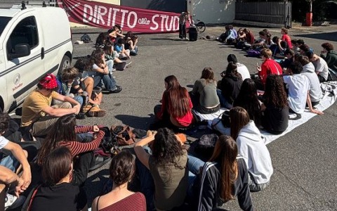No agli esterni all’assemblea d’istituto, scatta la protesta al Liceo Plinio Seniore