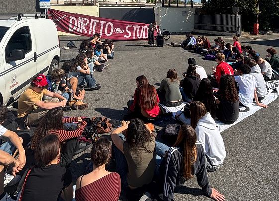 No agli esterni assemble d’istituto, scatta la protesta al Liceo Plinio Seniore