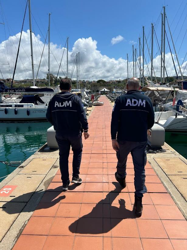 Evasione Iva da 580 mila euro, due persone denunciate