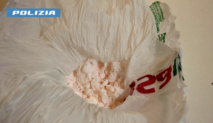 Sequestrata “cocaina rosa” nascosta in un furgone, due arresti