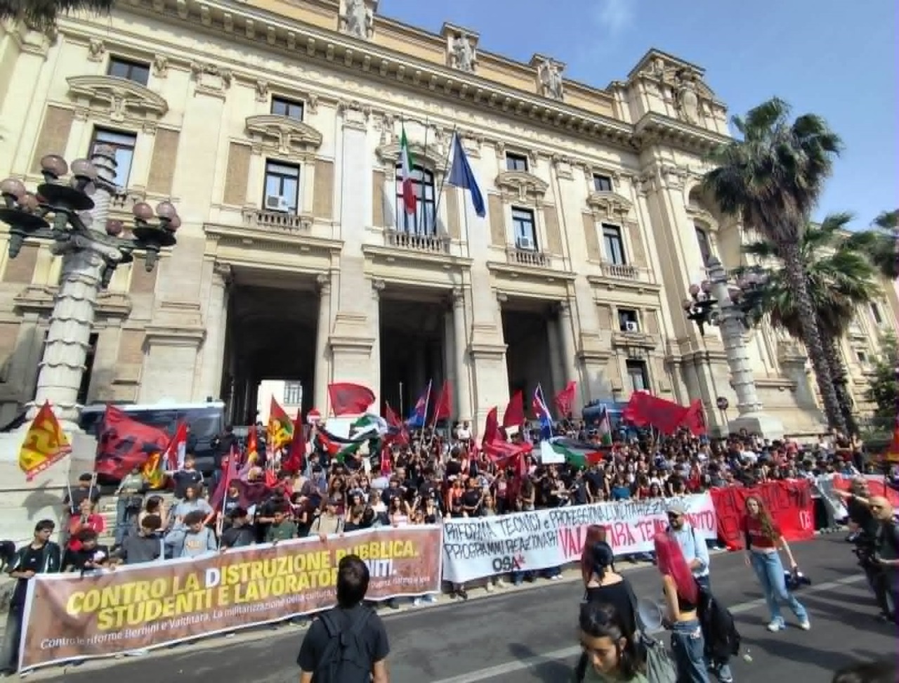 Scuola, la protesta degli studenti