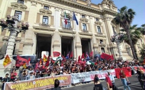 Scuola, la protesta degli studenti