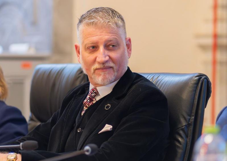 Il Ministro Giuli pronto a salvare il Teatro Delle Vittorie, al via l’iter