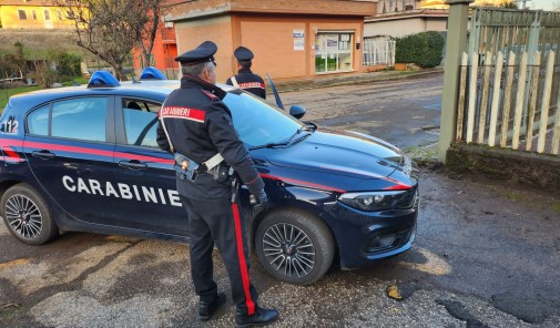 Botte e minacce ai genitori, arrestato dai Carabinieri