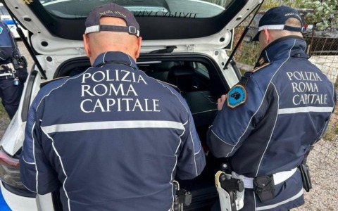 Torre Maura, maxi operazione contro degrado e illegalità