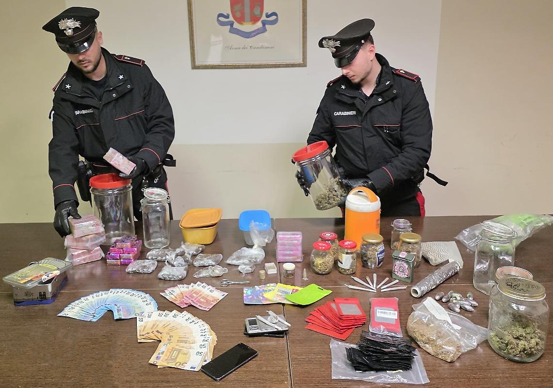 Oltre 4 chili di droga in casa, arrestato un giovane di 24 anni
