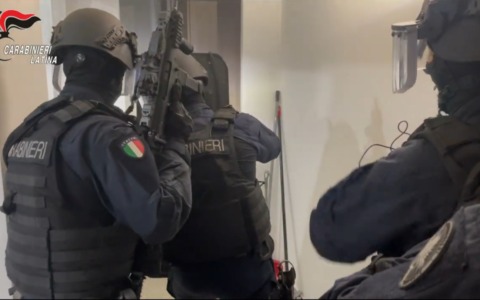 Droga dal Belgio al litorale romano, 19 arresti dei Carabinieri. I NOMI / VIDEO / INTERVISTE