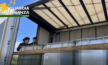 Gasolio di contrabbando, sequestrati 30.000 litri al casello autostradale