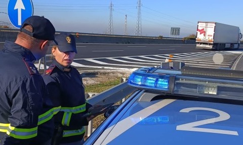 Guida ubriaco con mandato di arresto europeo, arrestato