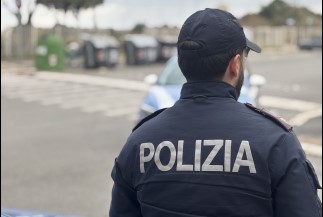 Maltrattamenti, rapina e lesioni, arrestato marito violento
