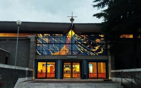 Atti vandalici nella parrocchia di San Paolo della Croce