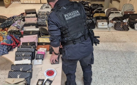 Maxi blitz antiabusivismo nel weekend: sanzioni per 30mila euro