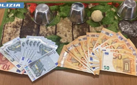 “Truffa delle campanelle” in centro: un arresto, 40 denunce e 10.000 euro sequestrati