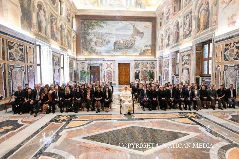 Storico incontro in Vaticano tra Santo Padre e rappresentanti Ue. Inselvini e Sberna (FdI-ECR): “Investire su famiglie”