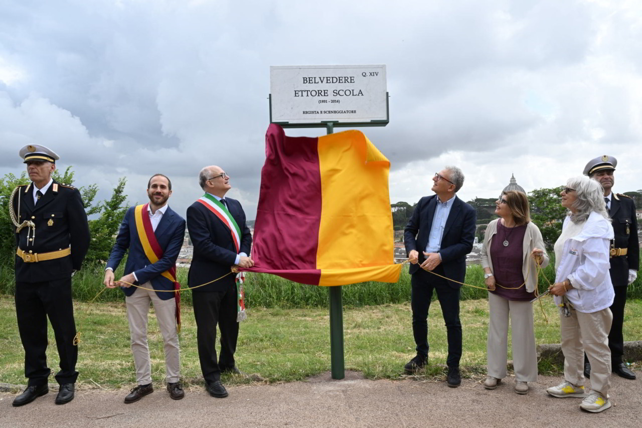 Monte Ciocci: intitolata a Ettore Scola la terrazza panoramica
