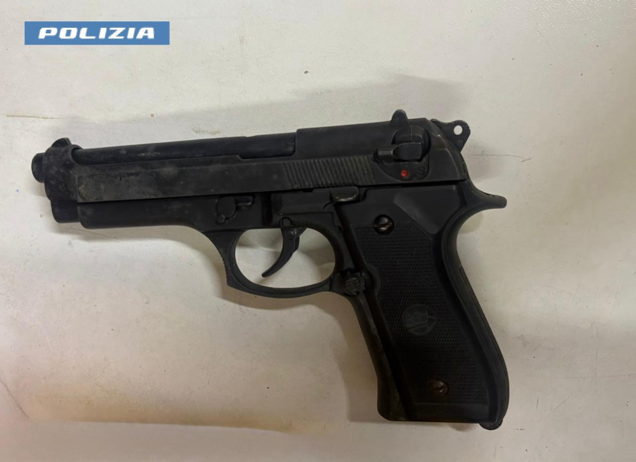 Tenta rapina a mano armata in un minimarket a Primavalle, arrestata