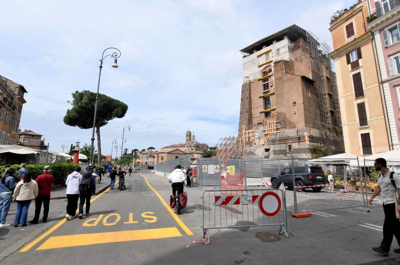 Torre dei Conti: ristrette le recinzioni del cantiere