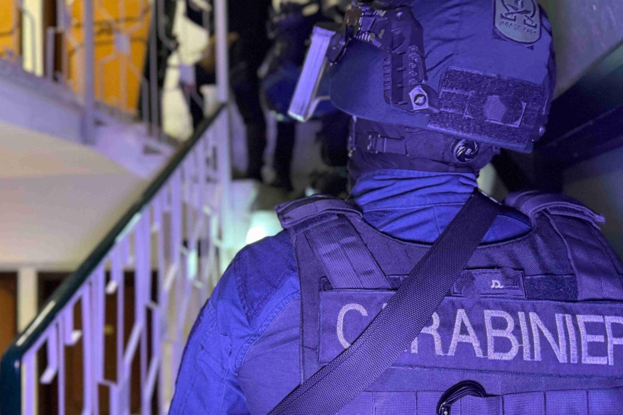 Narcotraffico e armi nella capitale, sette misure cautelari