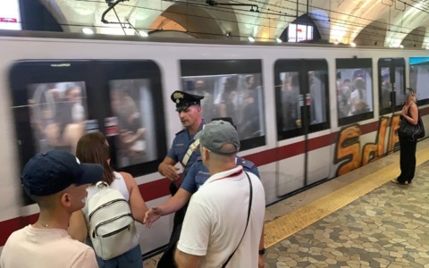Controlli straordinari nel Centro Storico, i Carabinieri arrestano cinque persone per furti e rapine